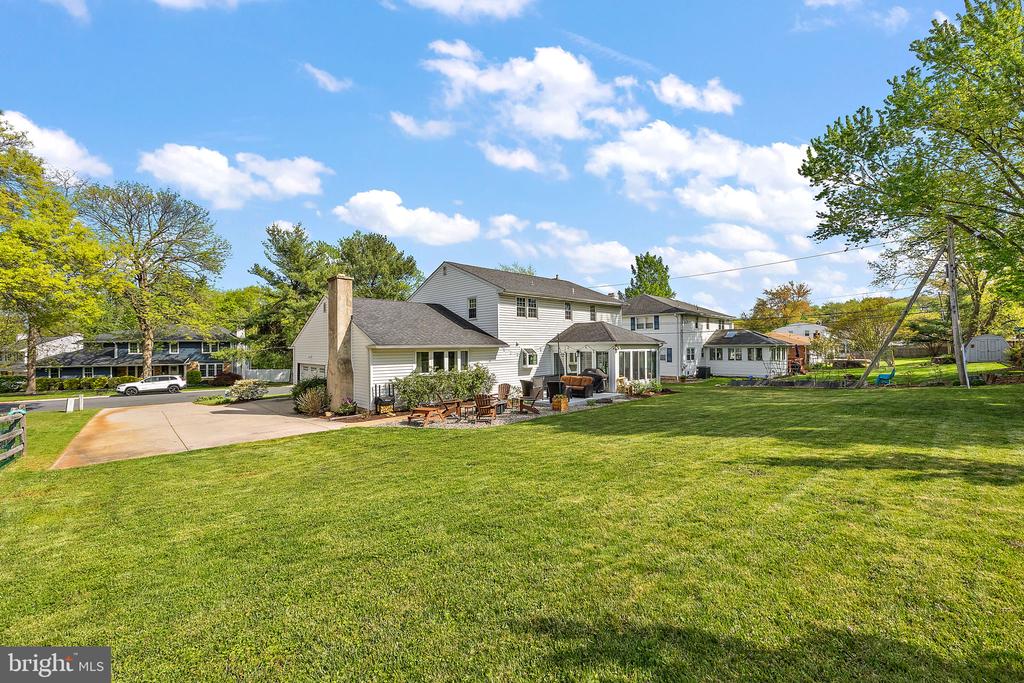2511 NORTH GATE