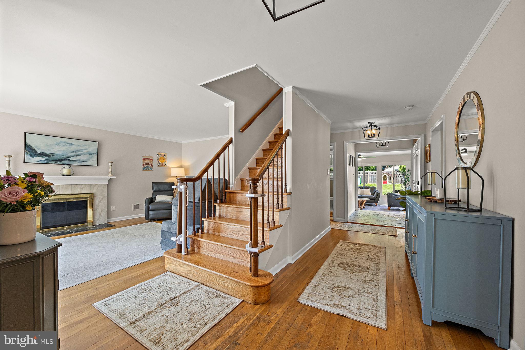 2511 NORTH GATE