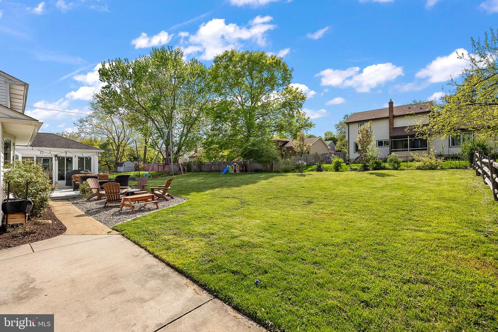 2511 NORTH GATE