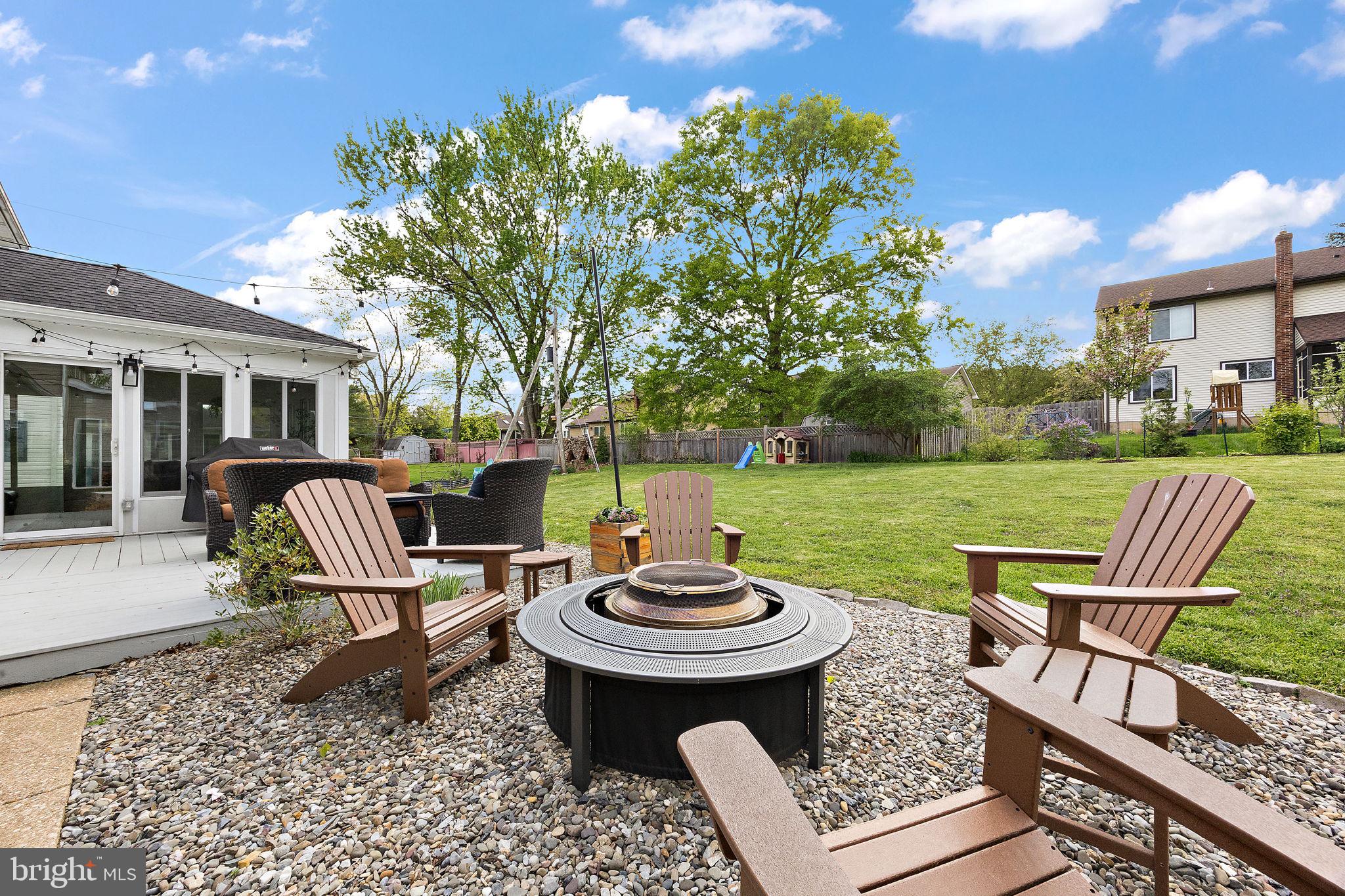 2511 NORTH GATE
