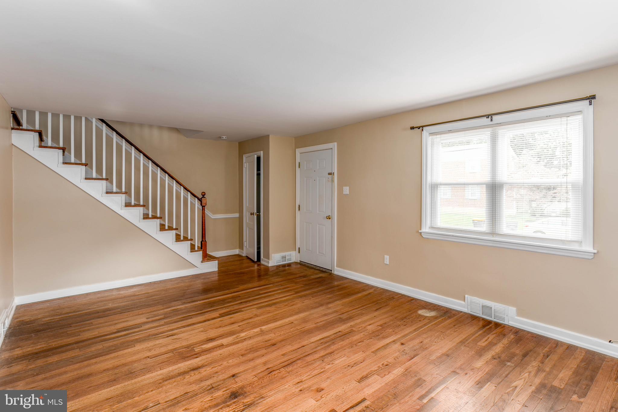 8 MARVILO AVENUE