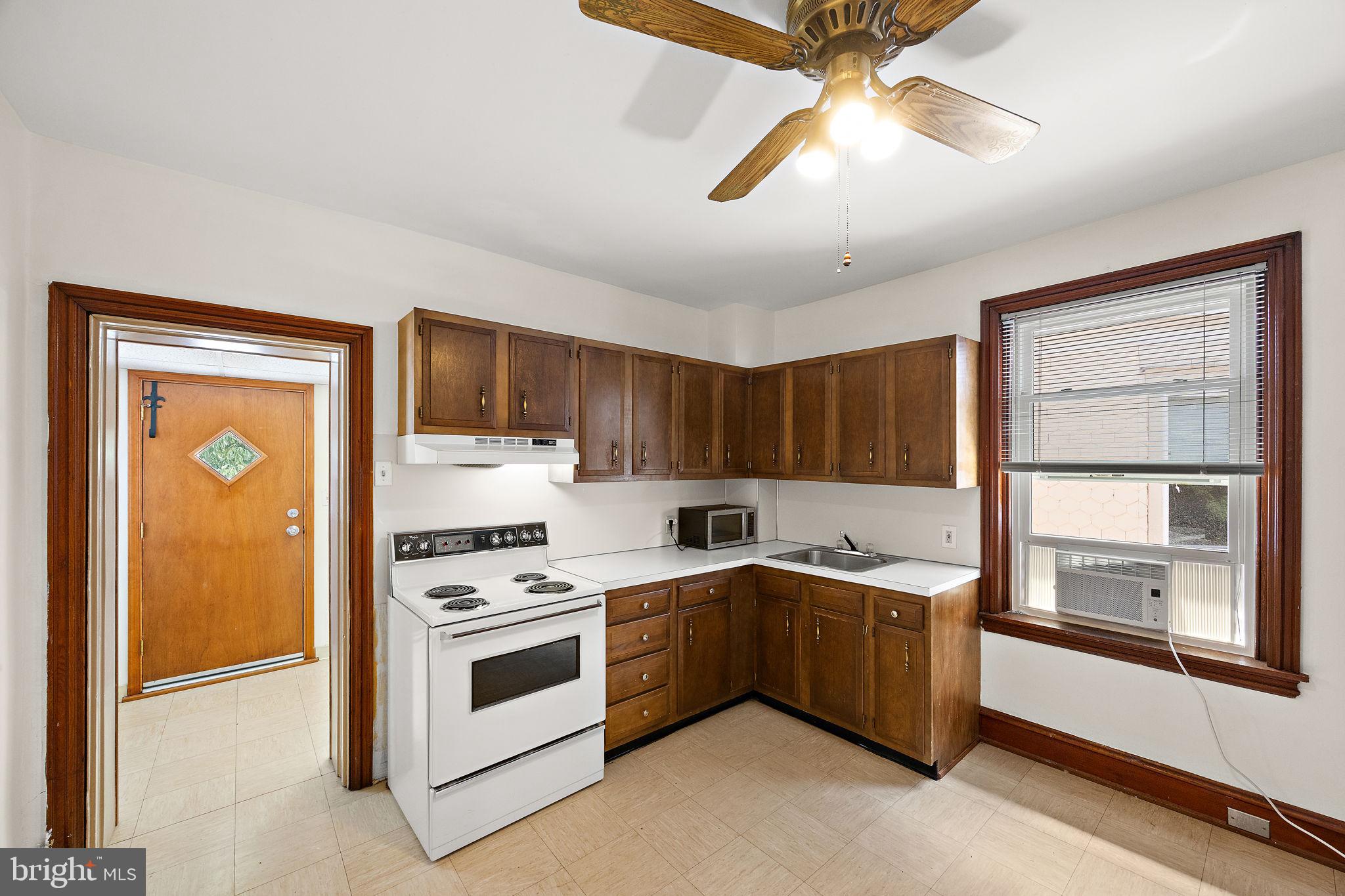 409 W 20TH STREET 2