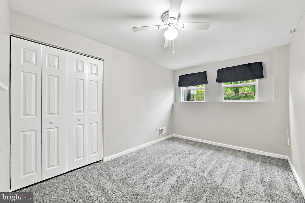 48 OAKMONT DRIVE