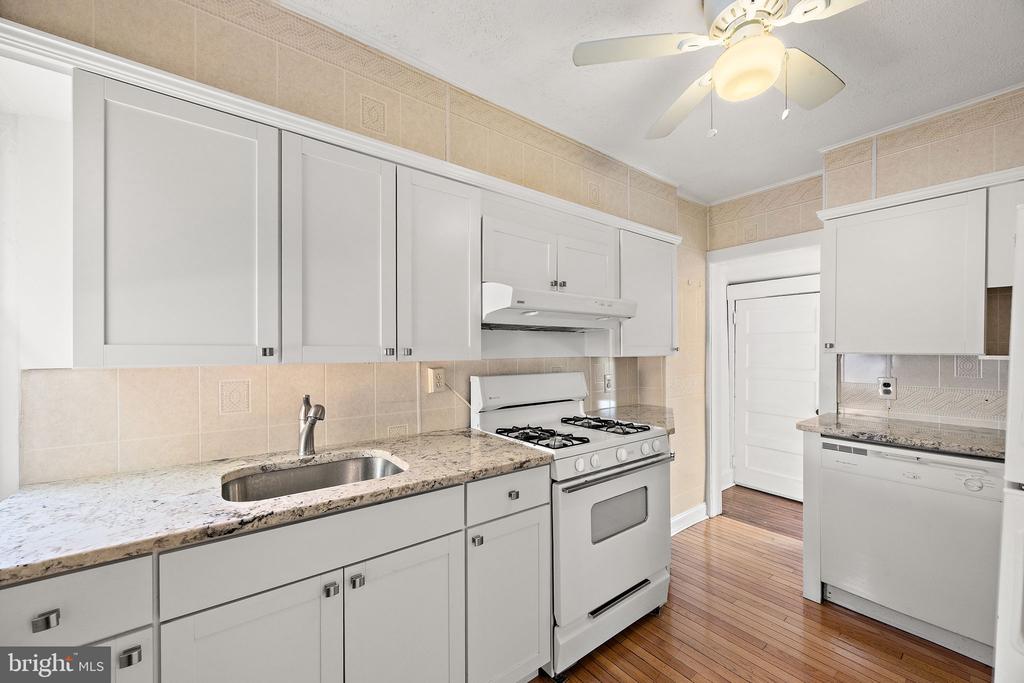 1805 W 8TH STREET