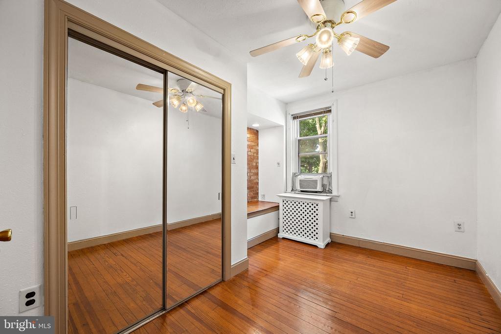 1805 W 8TH STREET