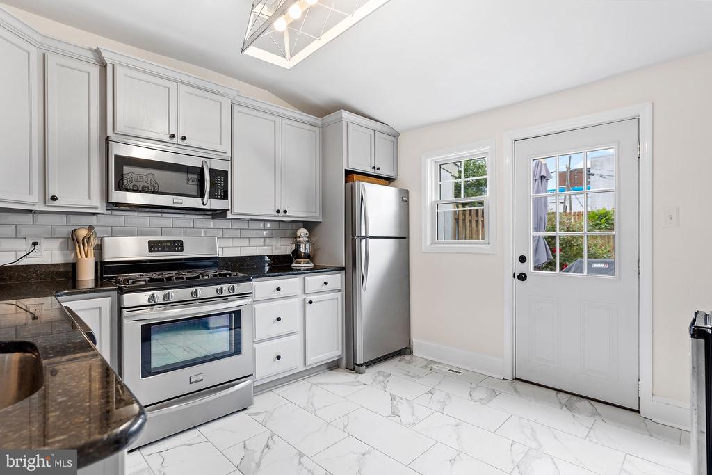 1718 13TH STREET