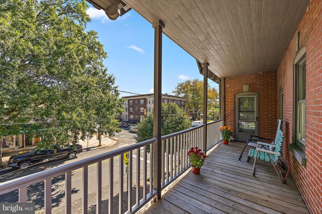 2000 DELAWARE AVENUE Unit: UNIT 3