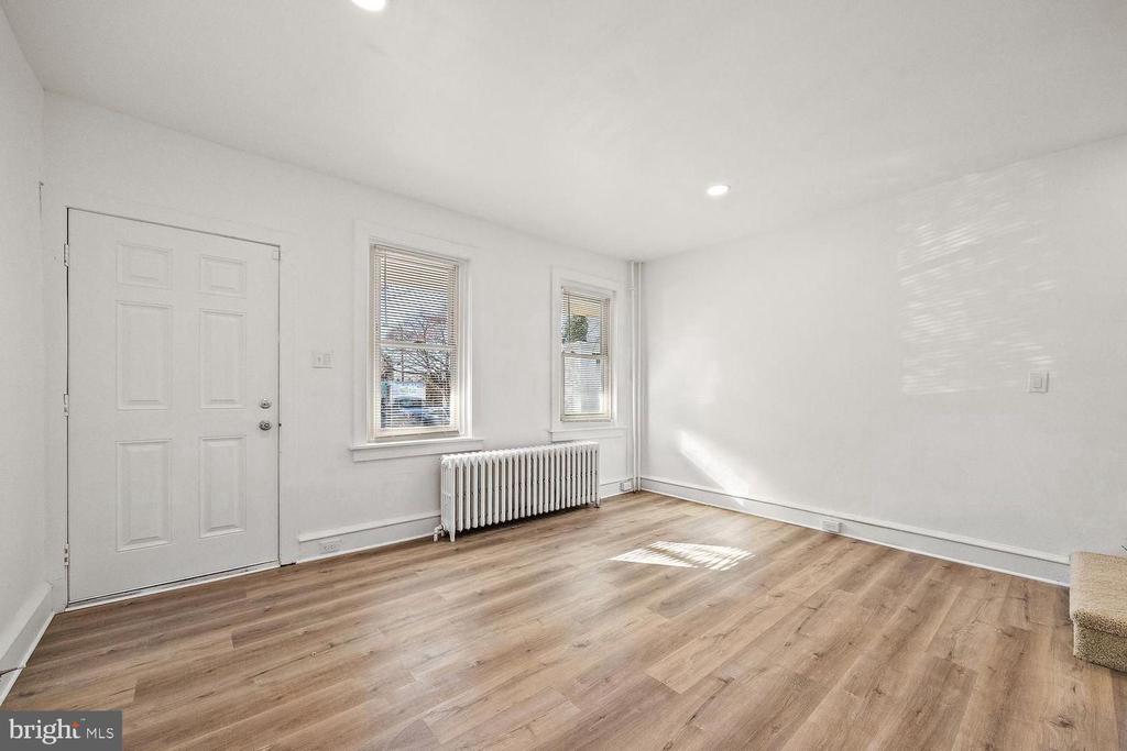 1715 8TH STREET