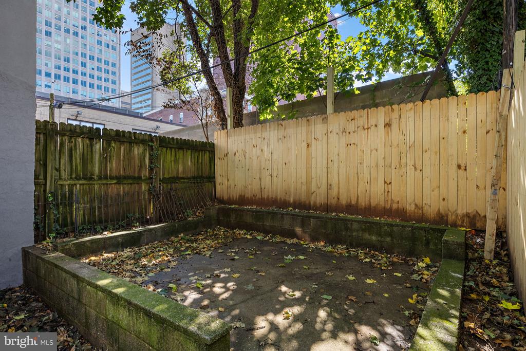 118 W 13TH STREET