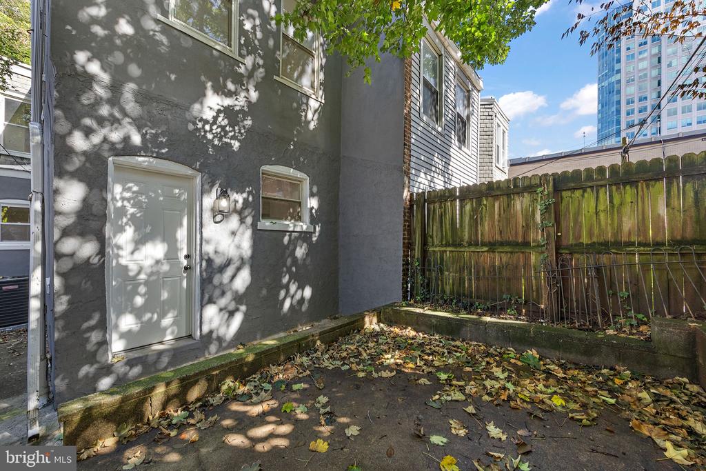 118 W 13TH STREET