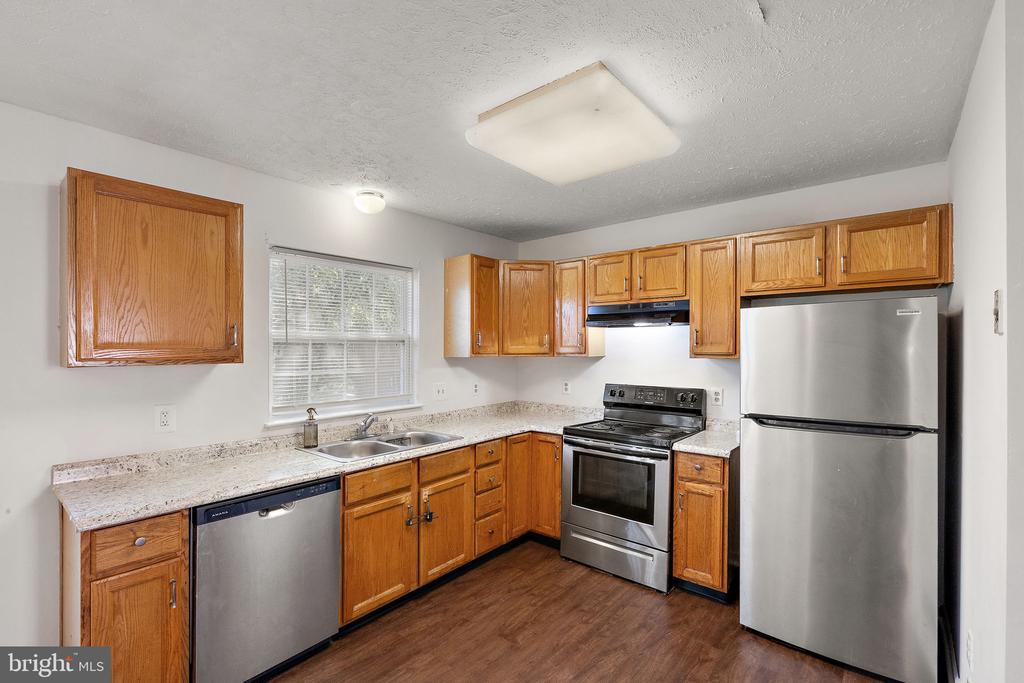 13 W CHRISTINA PLACE