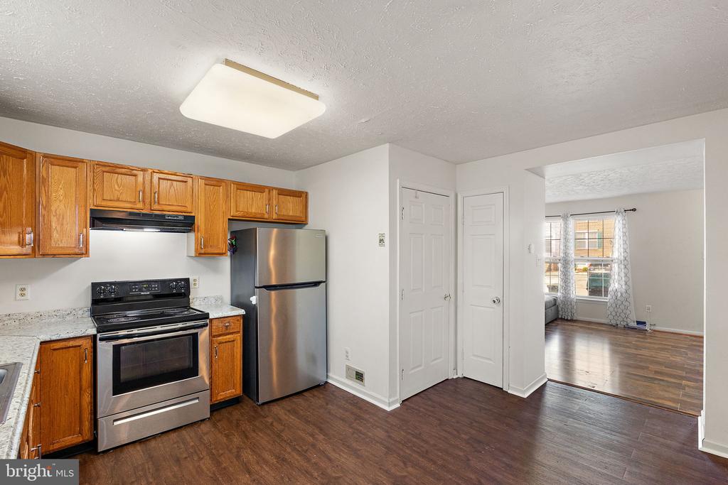13 W CHRISTINA PLACE