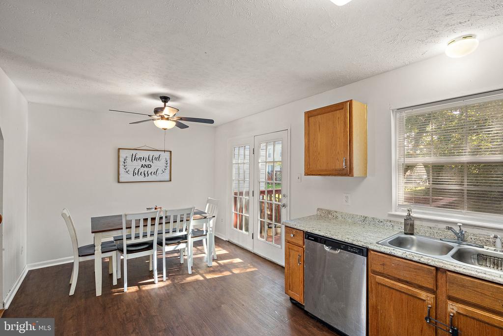 13 W CHRISTINA PLACE