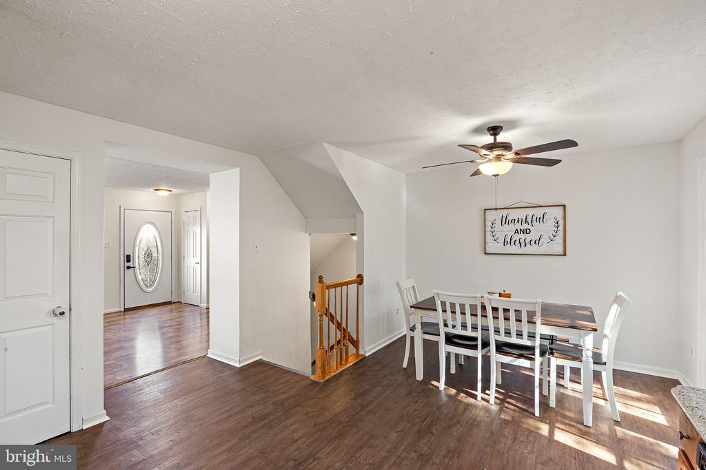 13 W CHRISTINA PLACE