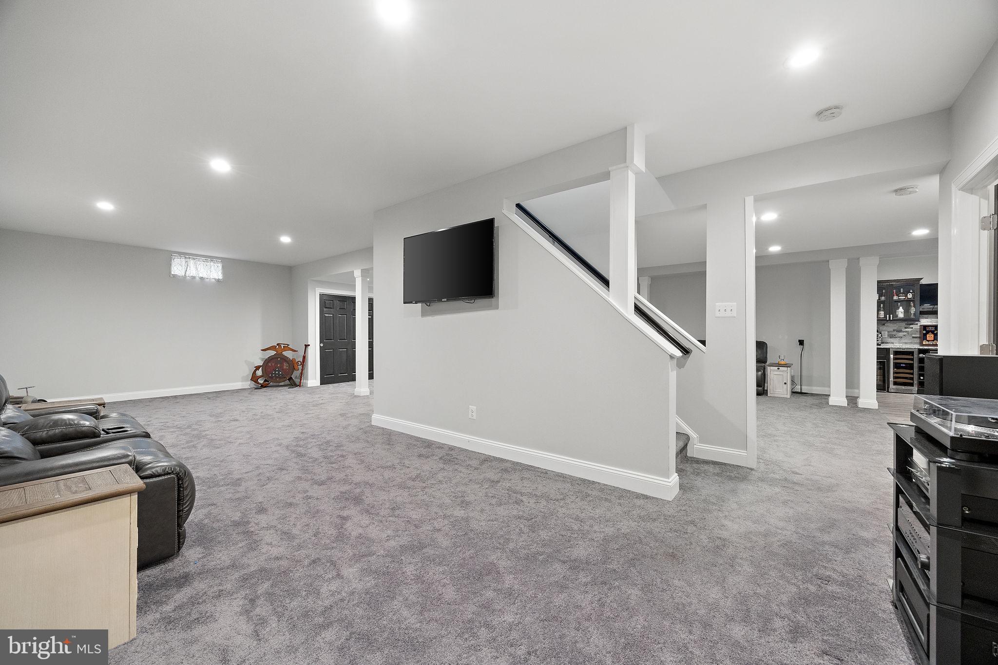 345 Austin Dr