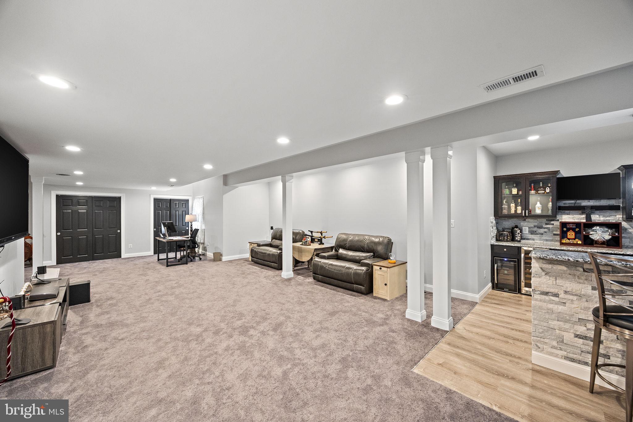 345 Austin Dr