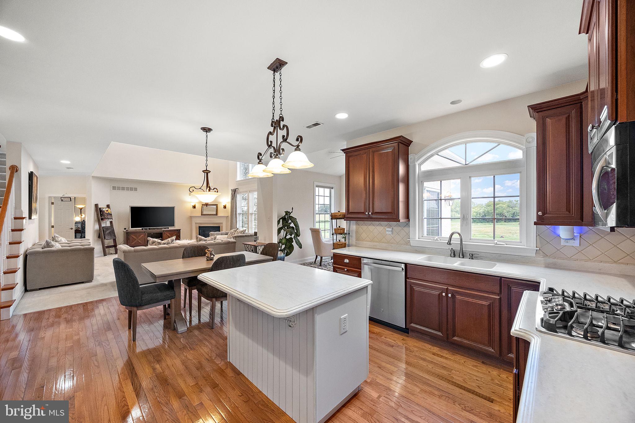 345 Austin Dr