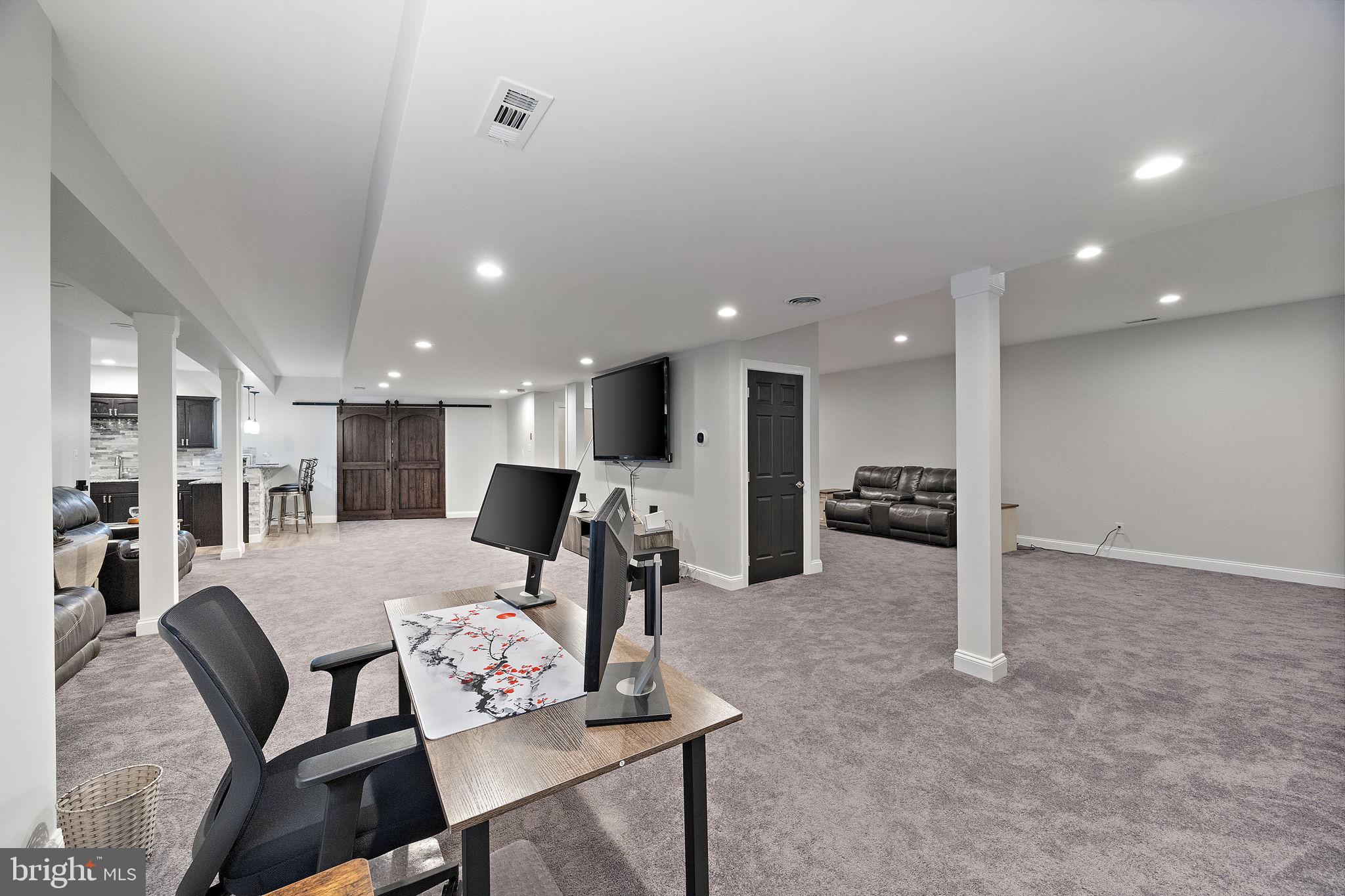345 Austin Dr