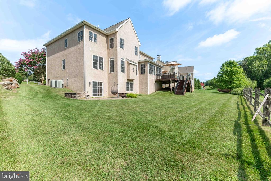 128 Harrogate Dr