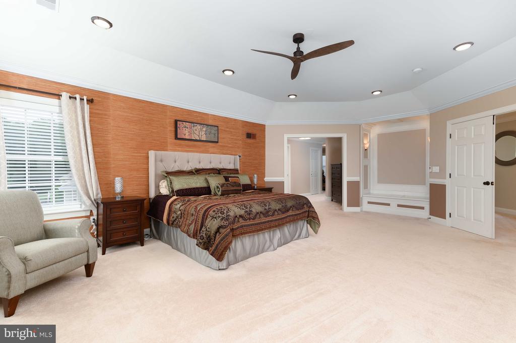 128 Harrogate Dr