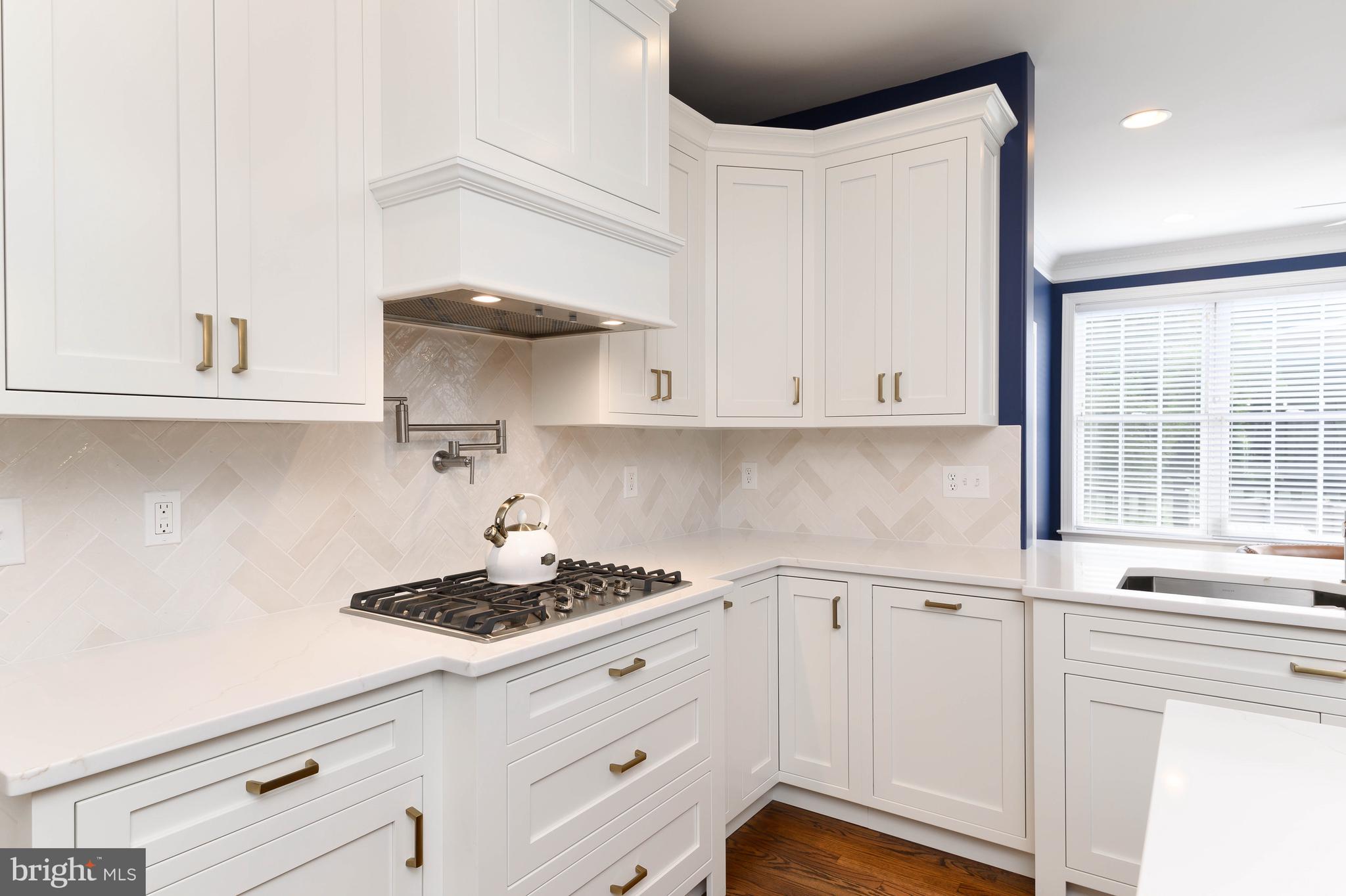 128 Harrogate Dr