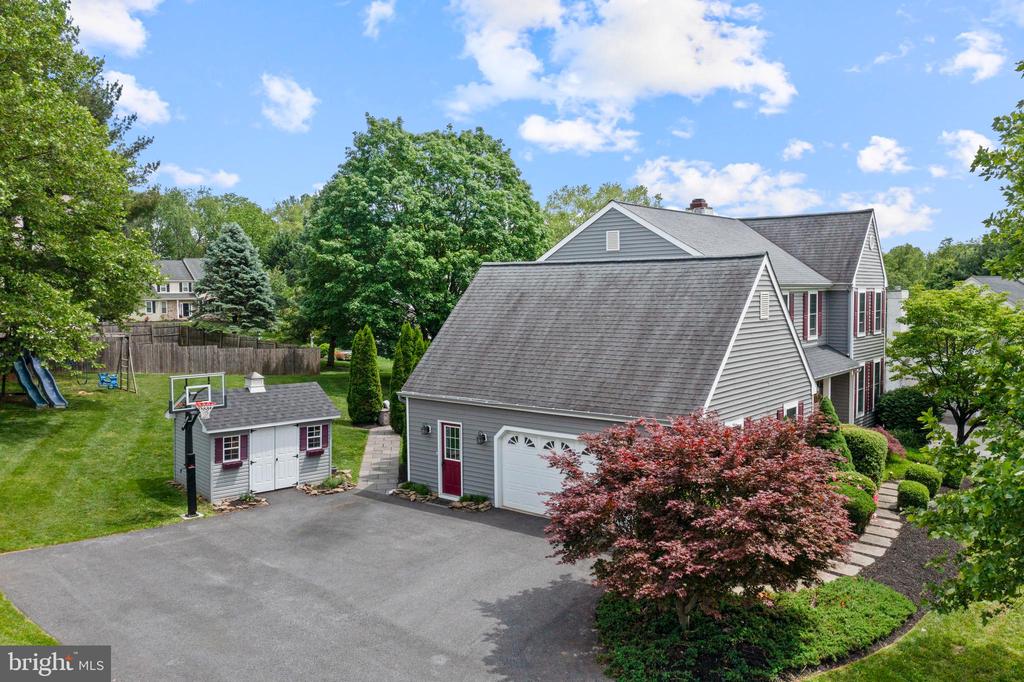 127 Davenport Rd