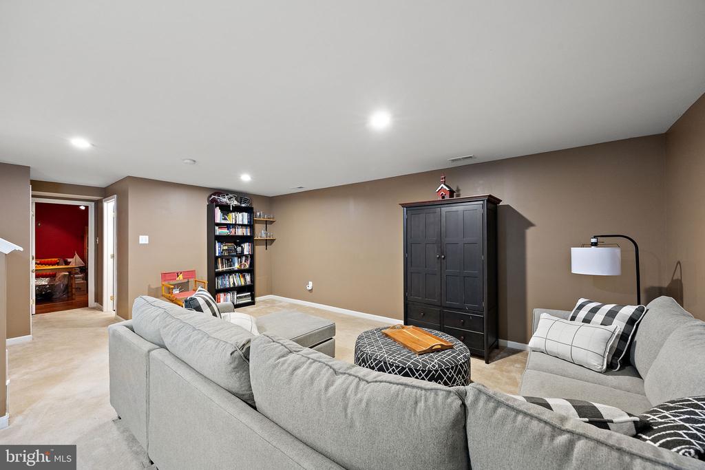 184 Penns Manor Dr