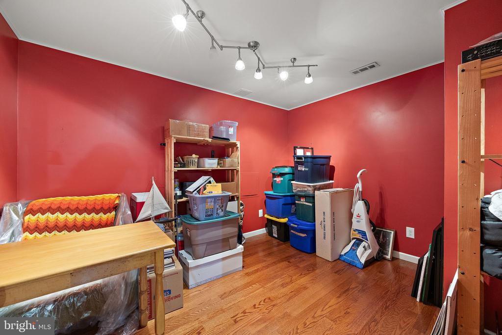 184 Penns Manor Dr