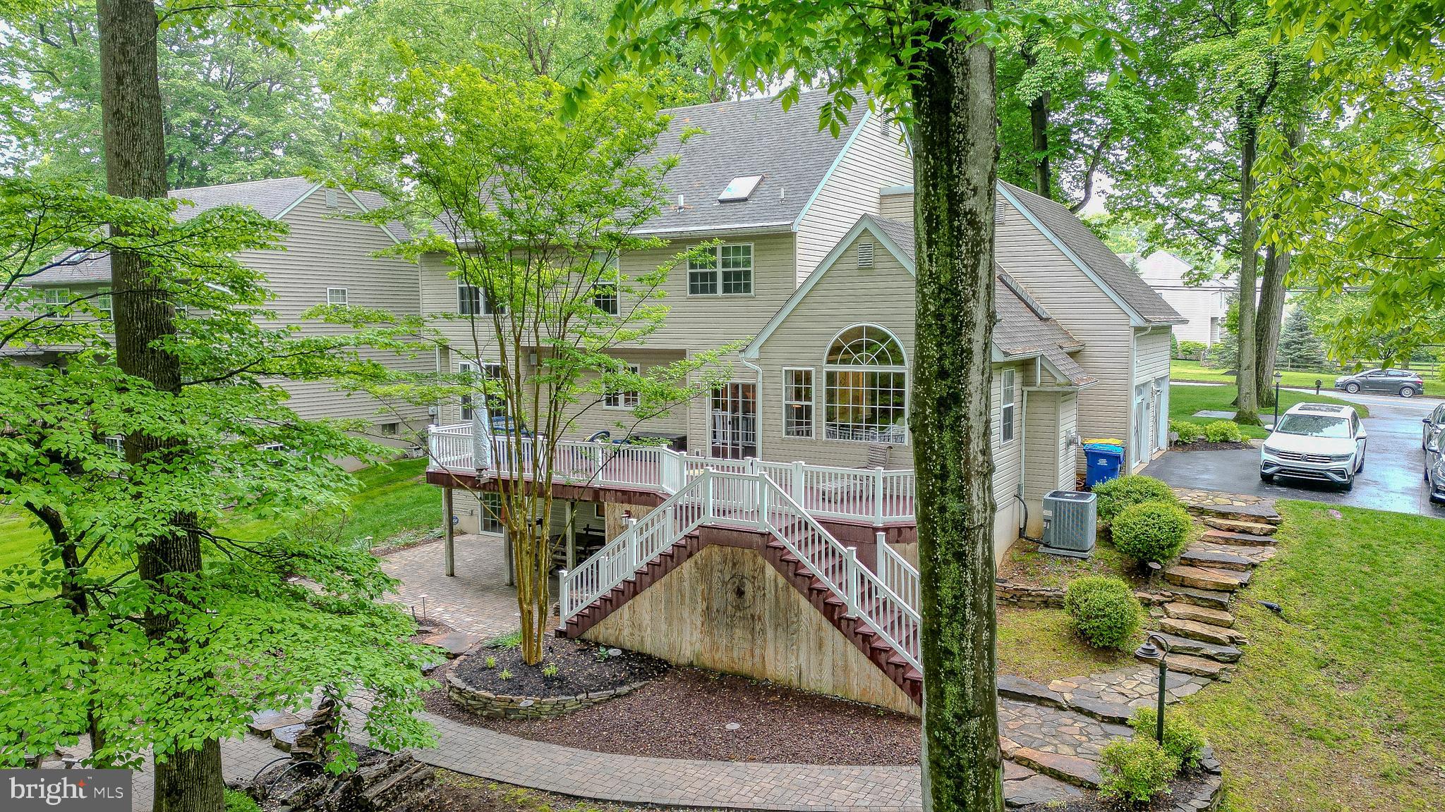 245 Kirk Rd