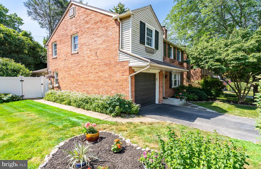 5220 Reservation Rd