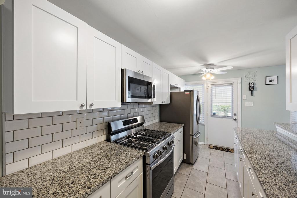 21 Collier Cir