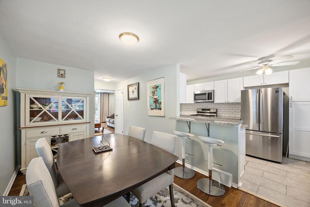 21 Collier Cir