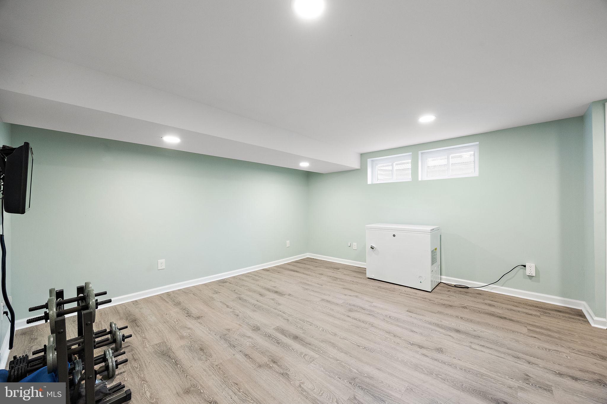 21 Collier Cir