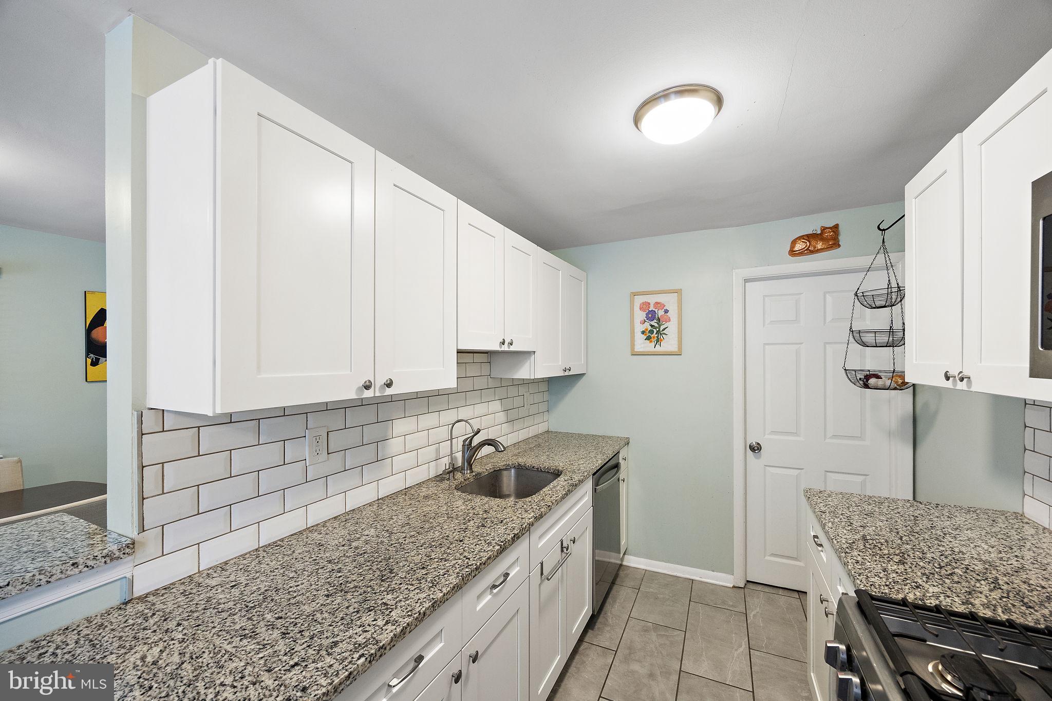 21 Collier Cir