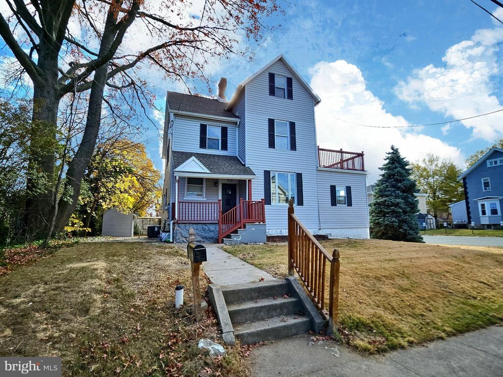 108 Penn St