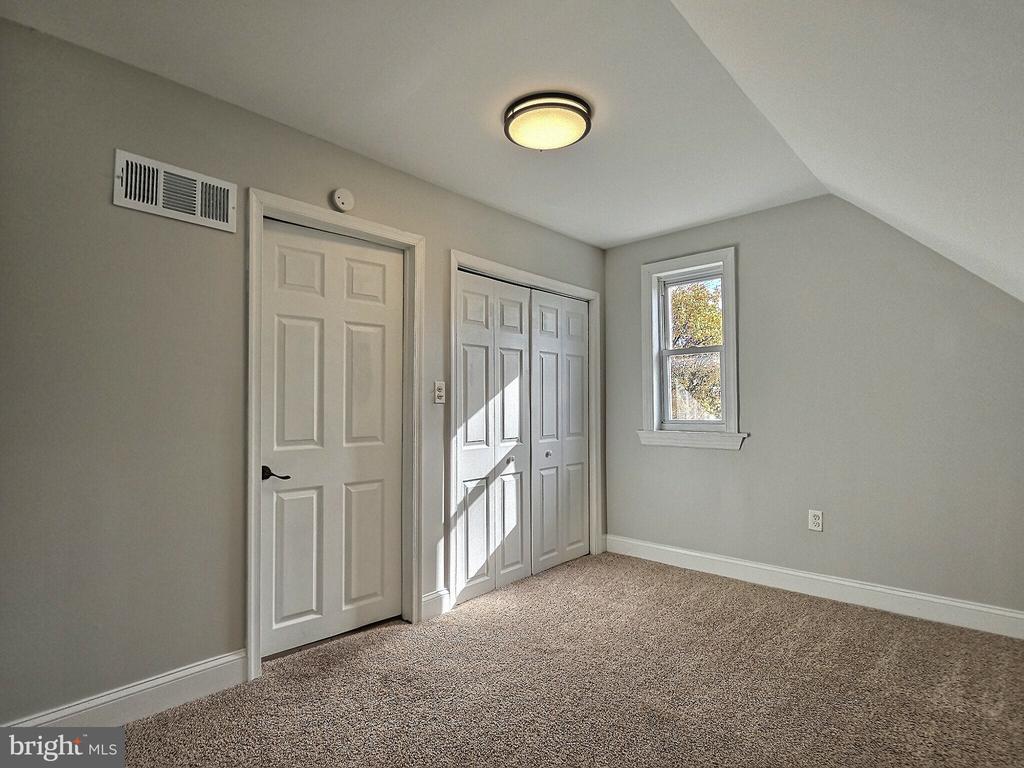 108 Penn St