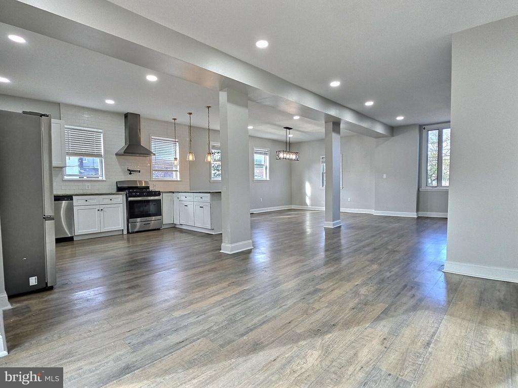 108 Penn St