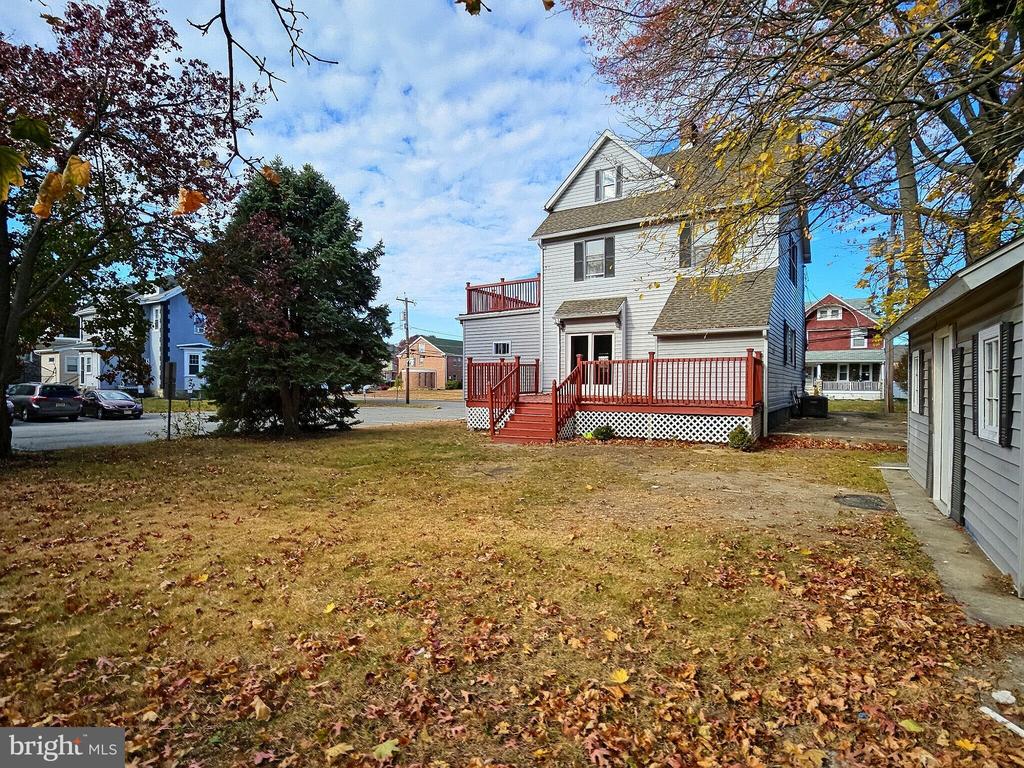 108 Penn St