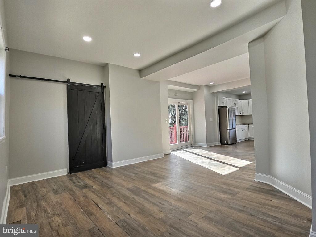 108 Penn St