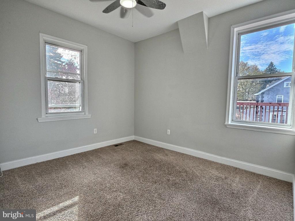 108 Penn St
