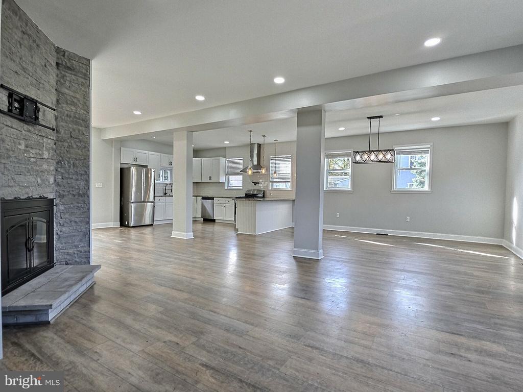 108 Penn St