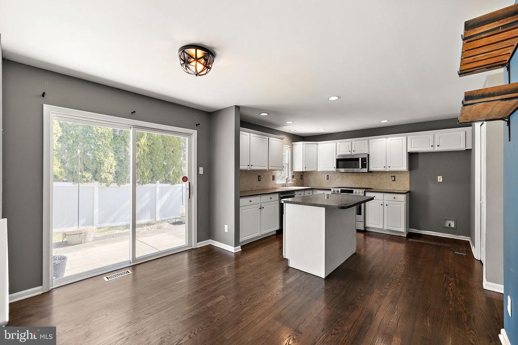 1402 Deer Meadow Ln