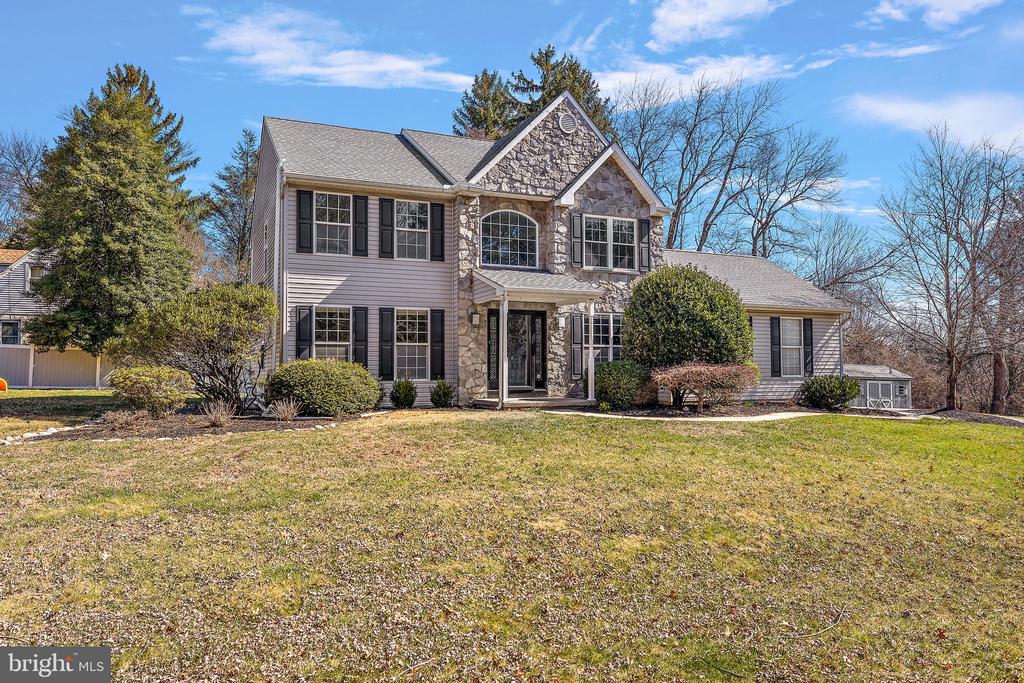 1402 Deer Meadow Ln
