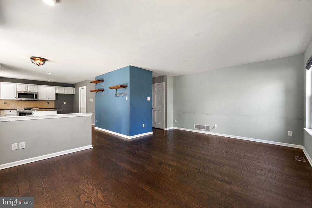 1402 Deer Meadow Ln