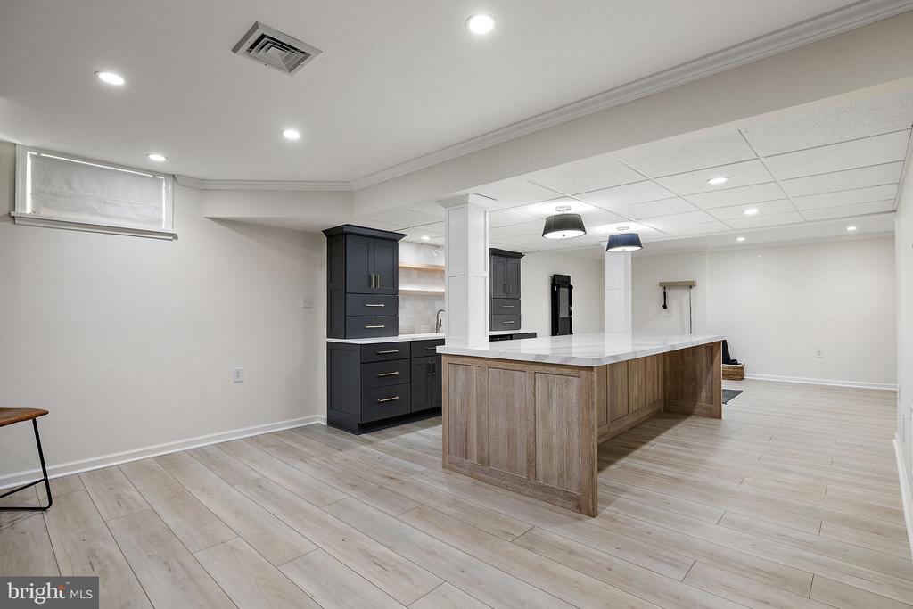1402 Deer Meadow Ln