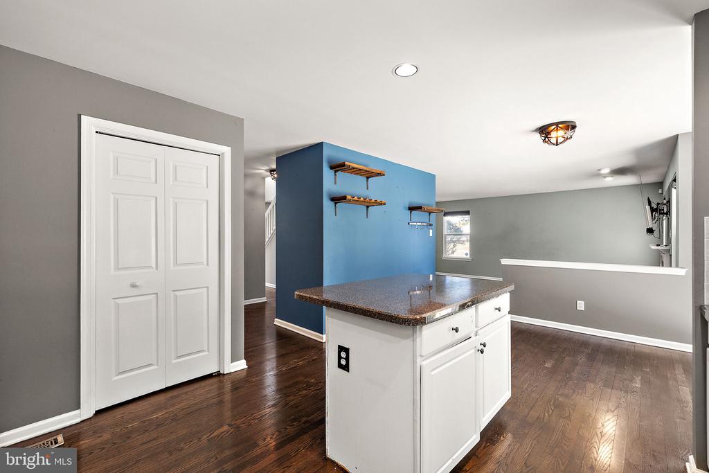 1402 Deer Meadow Ln
