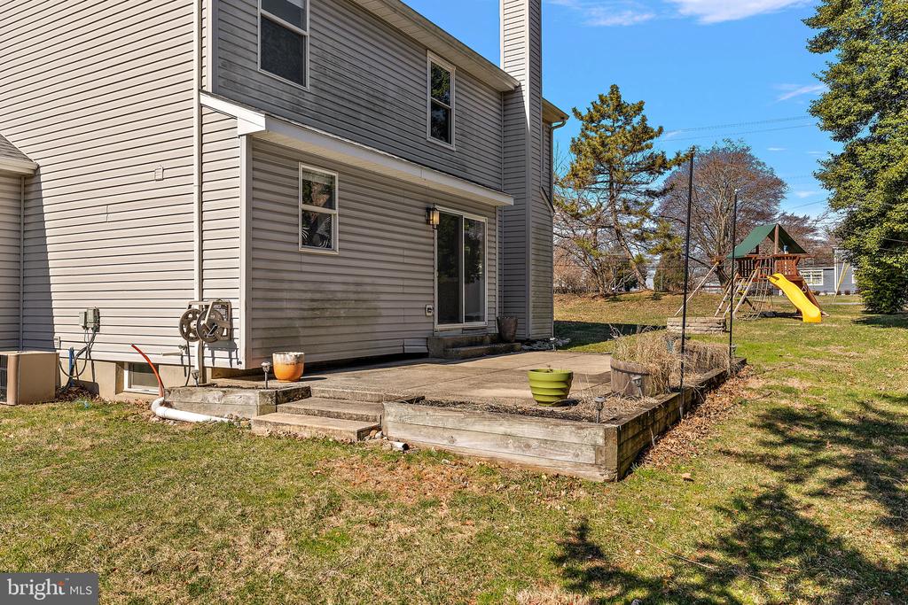 1402 Deer Meadow Ln