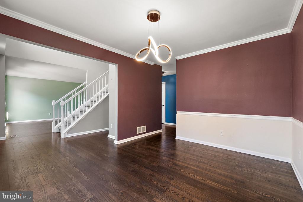 1402 Deer Meadow Ln