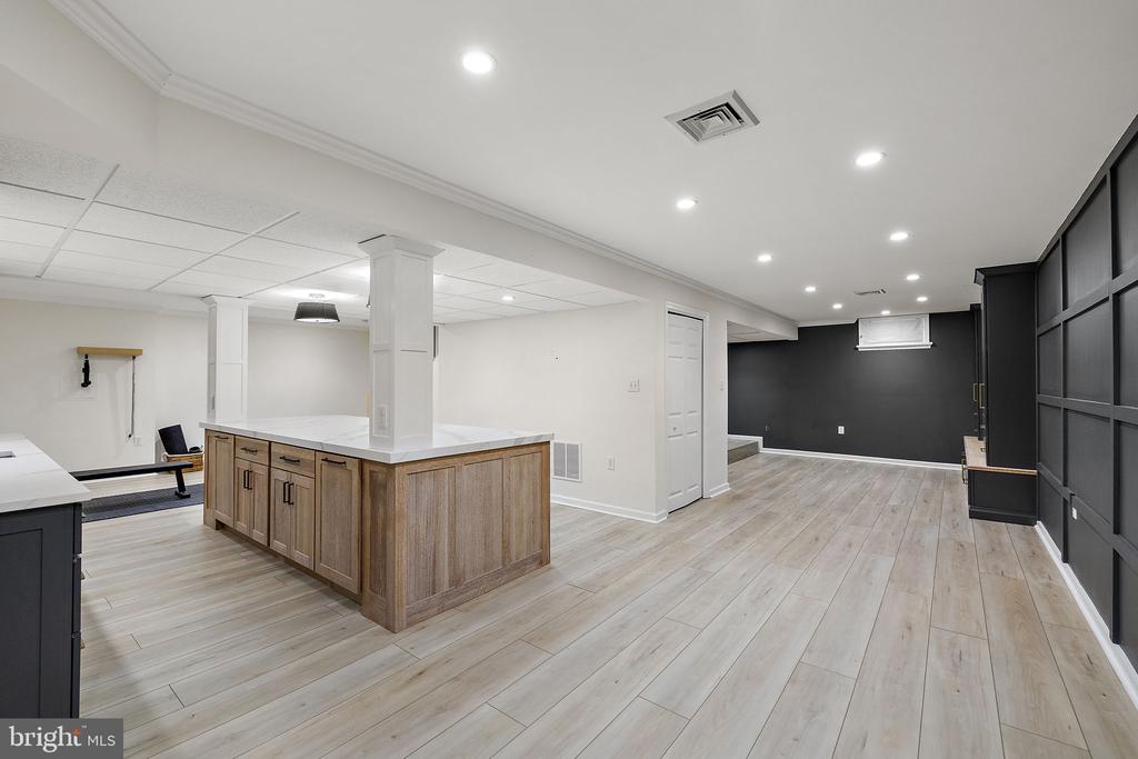 1402 Deer Meadow Ln