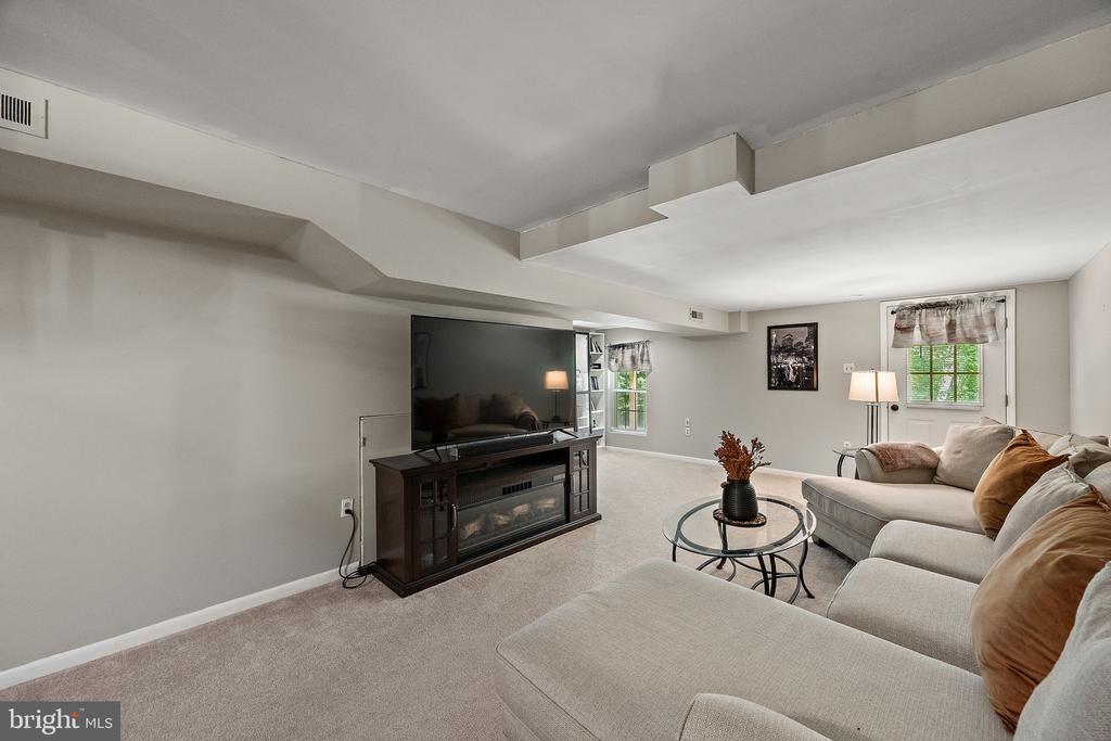 106 Knollwood Ct